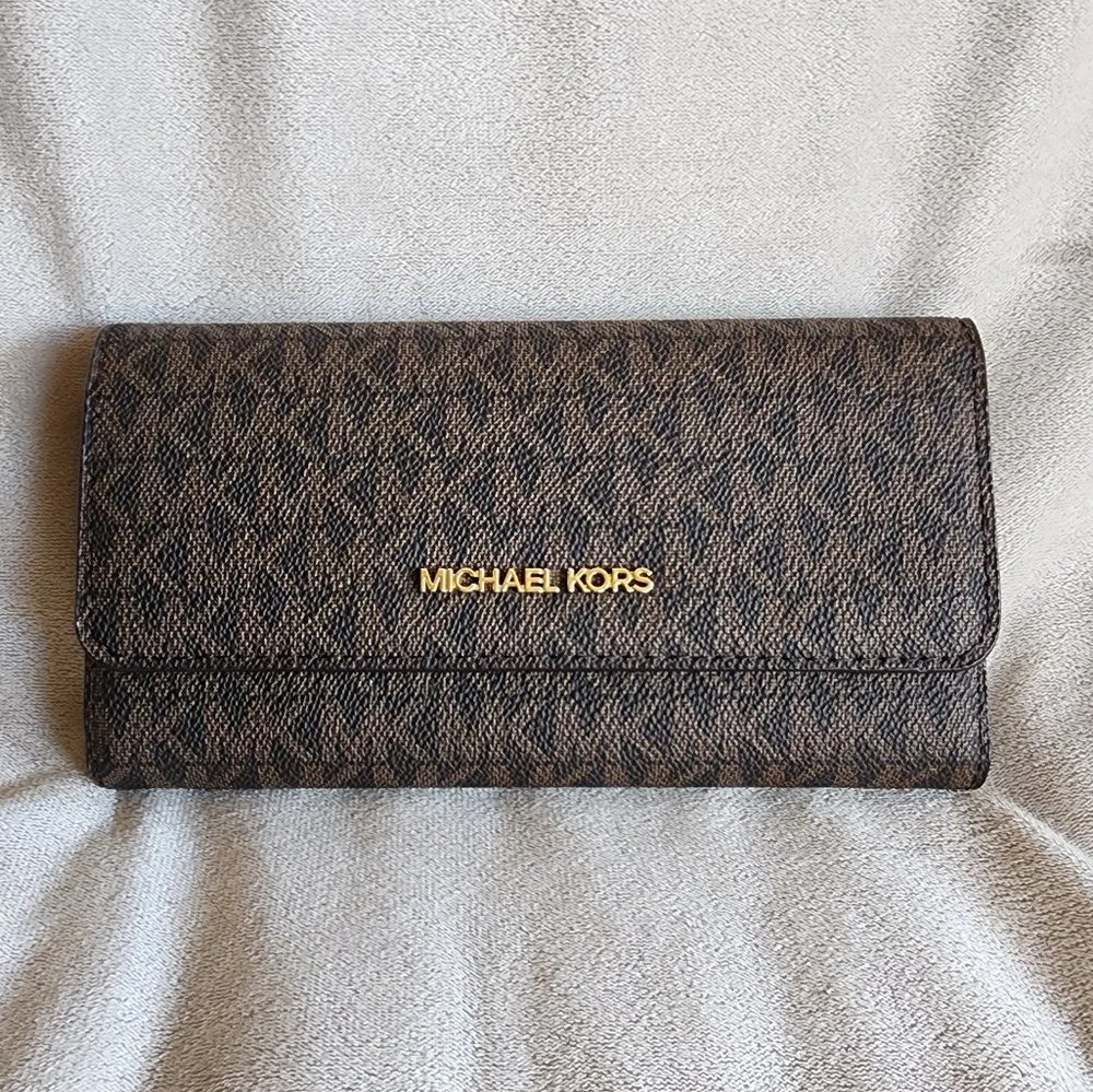 MICHAEL KORS Crossbody Bag & Wallet - Picture 6 of 11